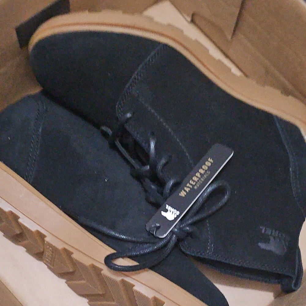 SOREL Evietm II Lace Women's Boots Black/Gum 2 : 7.5 B - Medium, Leather - Picture 10 of 10